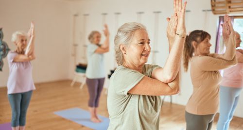 Aktywność fizyczna dla seniorów: pilates