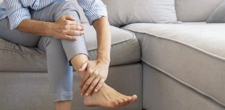 Uczucie ciężkich nóg - o czym może świadczyć i jak je zminimalizować?